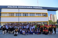 Crianças do Projeto Educar PRF visitam a nova sede da Polícia Rodoviária Federal no Rio Grande do Norte