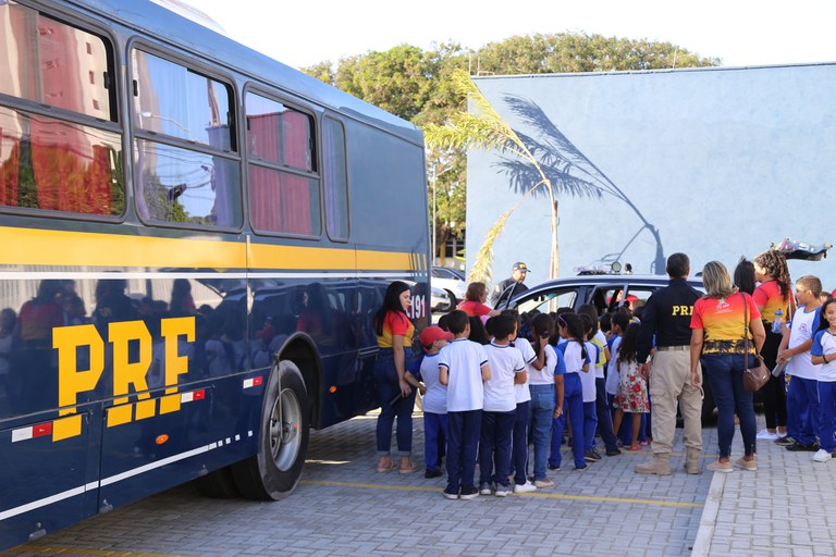 Projeto Educar 30.10.2023- onibus rodoviario B.JPG