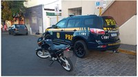 PRF recupera uma motocicleta e prende um homem em Macaíba/RN