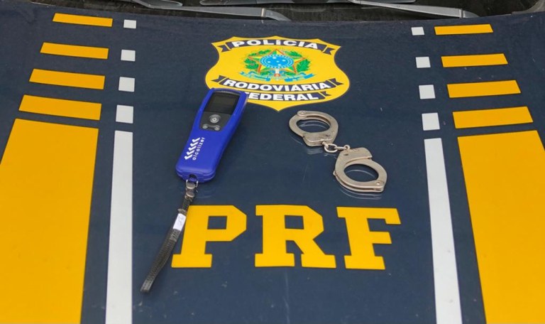 prf prisão etilometro.jpeg