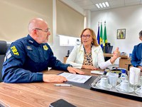 PRF e Senadora Zenaide Maia formalizam contrato para obra de cobertura da UOP de Caicó/RN