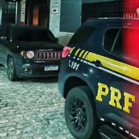 PRF prende dupla, envolvida em assalto a caixas eletrônicos, com arma e documento falso