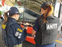 Operação Rodovida da PRF em parceria com ANTT e DER promove ação integrada de fiscalização de transporte coletivo na rodoviária de Natal/RN