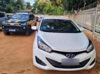 PRF prende três pessoas e recupera dois veículos no Rio Grande do Norte