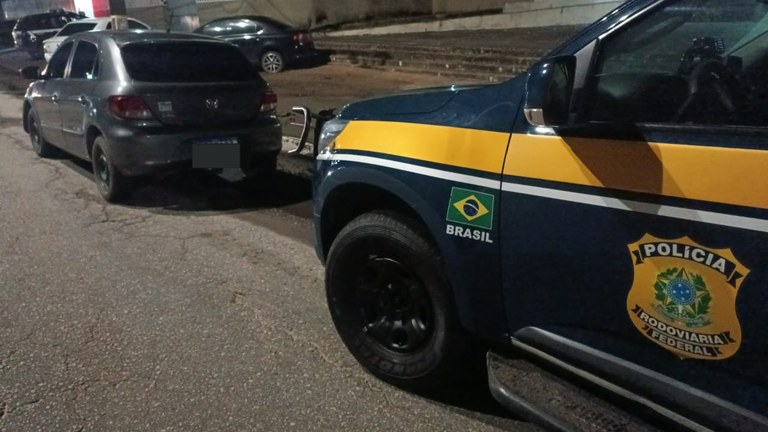 PRF prende homem e recupera veículo em Extremoz/RN