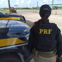 PRF prende cinco pessoas e recupera um veículo no Rio Grande do Norte