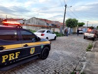 PRF, PM/RN e Polícias Penais do RN e CE recuperam veículo em Ceará Mirim/RN, envolvido em atentado a Policial Penal em São Gonçalo do Amarante/RN