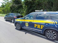 PRF prende homem e recupera veículo em Macaíba/RN