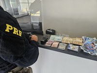 PRF e MPRN identificam foragido da justiça em veículo suspeito de compra de voto em Mossoró/RN