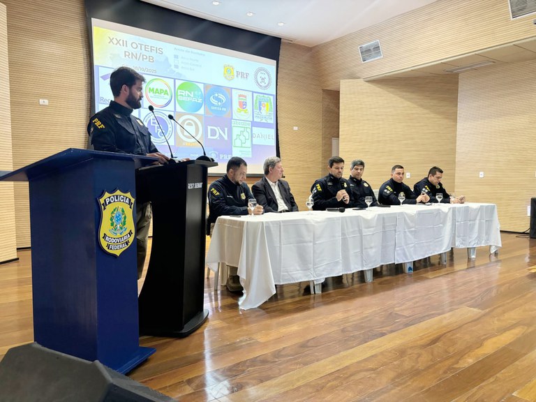 PRF e órgãos parceiros concluem operação de combate aos crimes contra o fisco e a saúde pública no RN e na PB