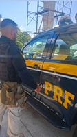 PRF cumpre mandado de prisão contra condutor na BR-101 em São José de Mipibu/RN