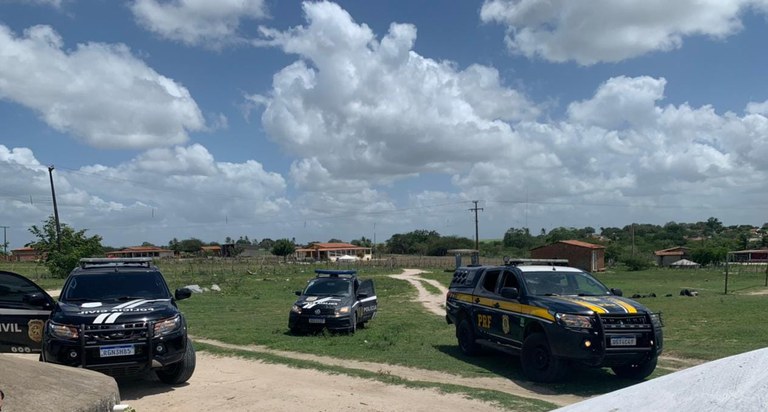 20210408- Mandado de prisão por roubo.jpg