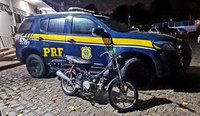 PRF recupera ciclomotor e prende homem em Natal/RN