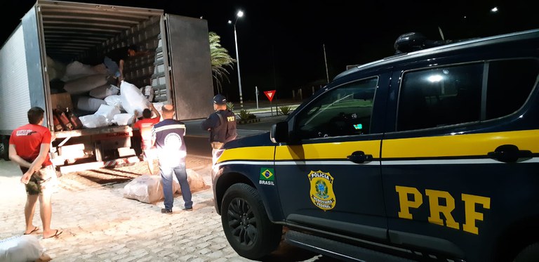 PRF/RN realiza três apreensões relacionadas a irregularidades fiscais em ação integrada com a SET/RN neste final de semana