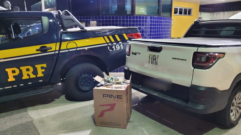 20210930 - Cigarros, arma e adulteração (1).jpg