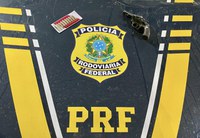 PRF prende passageiro armado dentro de ônibus em Bagé