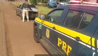 PRF prende casal de traficantes com maconha em São Luiz Gonzaga/RS