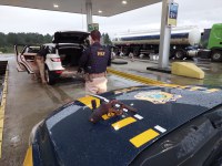 PRF prende homem por porte ilegal de arma de fogo em Gravataí/RS