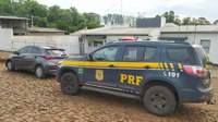 Carro roubado em Porto Alegre é recuperado pela PRF em Nonoai