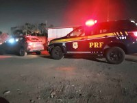 PRF prende homem e recupera carro furtado de locadora em Montenegro/RS