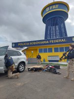 PRF prende traficante com carga multimilionária de cocaína e pasta base em Gravataí
