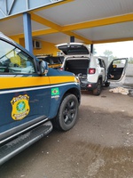 PRF prende casal de catarinenses com 37 quilos de cocaína em Vacaria