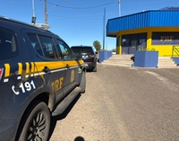 Venezuelano é preso pela PRF e BM em Vacaria após fazer a limpa na casa da namorada e fugir com o seu carro e bens