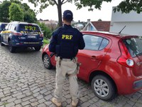 Após roubar carro de idosos, criminoso é preso pela PRF