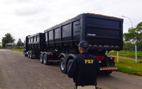 Em um mês, PRF autua duas vezes o mesmo caminhão com mais de 36 toneladas de excesso de peso