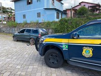PRF prende 2 criminosos com uma carabina em Caxias do Sul