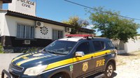 PRF prende foragido que viajava numa van escolar em Caçapava do Sul