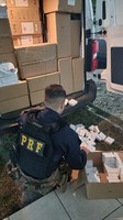 PRF apreende van carregada de eletrônicos importados ilegalmente