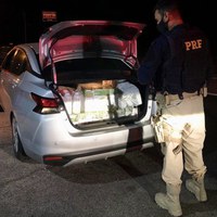 PRF prende contrabandistas com carga de agrotóxicos em Pelotas