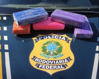 PRF prende mulher grávida com mais de cinco quilos de cocaína em Bagé