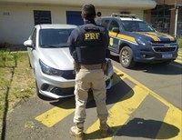 PRF recupera carro e prende receptador na Freeway
