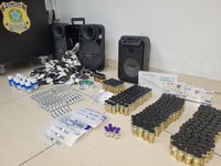 PRF apreende canetas emagrecedoras e anabolizantes dentro de brinquedos e caixas de som na Free Way