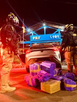 PRF apreende mais de 140 kg de maconha com menor de idade em Bento Gonçalves