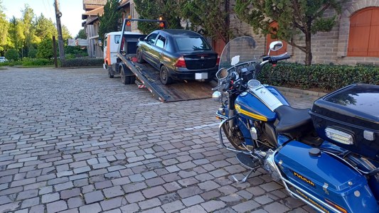 PRF apreende veículo com 225 multas e mais de R$ 108 mil em débitos na BR-470