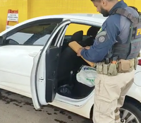 PRF prende traficante com carro carregado de maconha em Passo Fundo