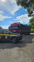 PRF retira de circulação em Veranópolis caminhão com 205 multas vencidas