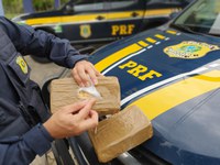 Em Ji-Paraná/RO, PRF apreende 6,4 Kg de Cloridrato de Cocaína
