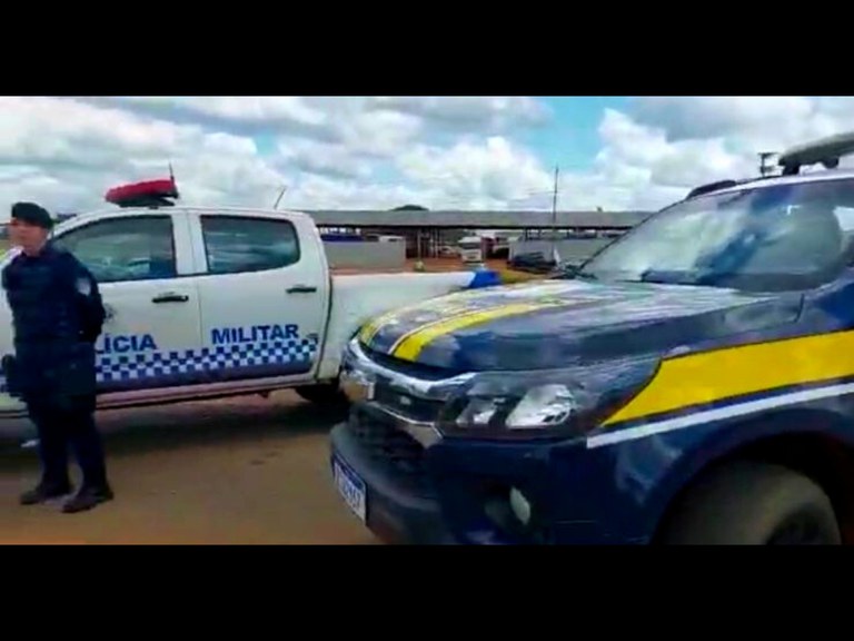 Em Vilhena/RO, PRF, PMRO e FN prendem manifestantes e liberam rodovia