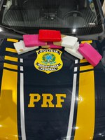 Em Pimenta Bueno/RO, PRF apreende drogas em ônibus interestadual