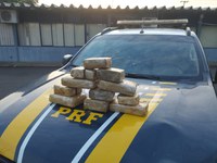 Em Porto Velho/RO, PRF apreende drogas ilícitas ocultas em veículo