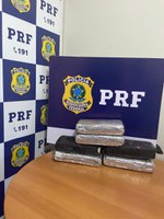 Em Ji-Paraná/RO, PRF apreende droga escondida em compartimento secreto da mala