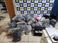 Em Ariquemes/RO, PRF realiza apreensão de produtos falsificados