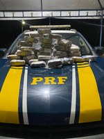 Em Porto Velho/RO, PRF apreende aproximadamente 1 milhão e meio de reais em espécie