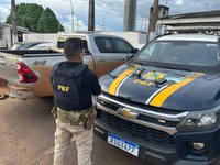 Em Pimenta Bueno/RO, PRF recupera dois veículos adulterados e uma arma de fogo