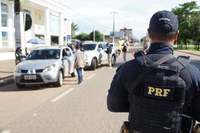 Em Porto Velho/RO, PRF participa da campanha ”Sua Vida Vale Mais”