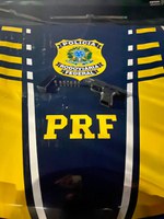 Em Vilhena/RO, PRF apreende arma de fogo
